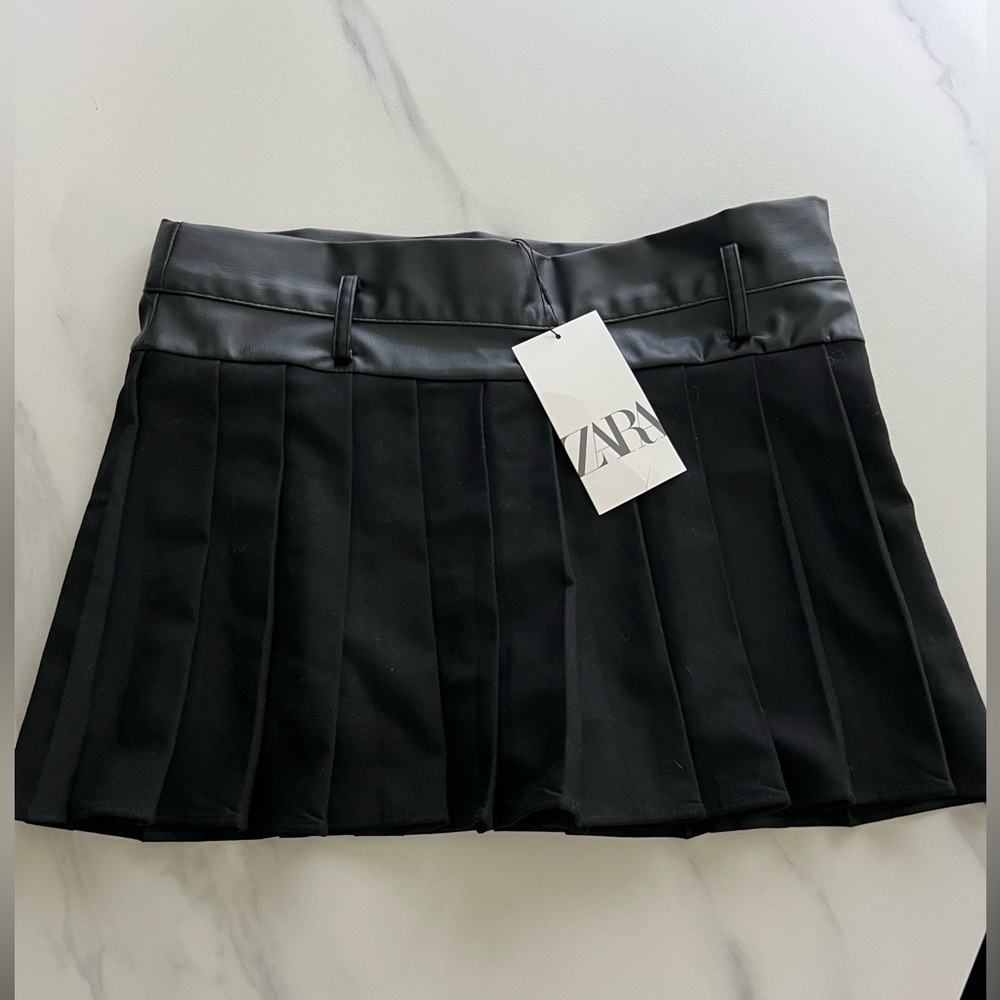 ZARA FAUX LEATHER COMBINATION SKORT